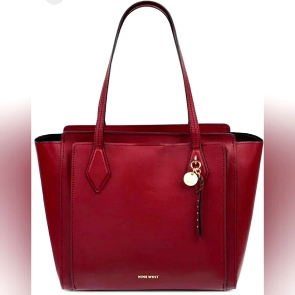 Nine West Handbags - EUC💕NINE WEST LARGE CORDOBIN RED 3 COMPARTMENT TOTE BAG!